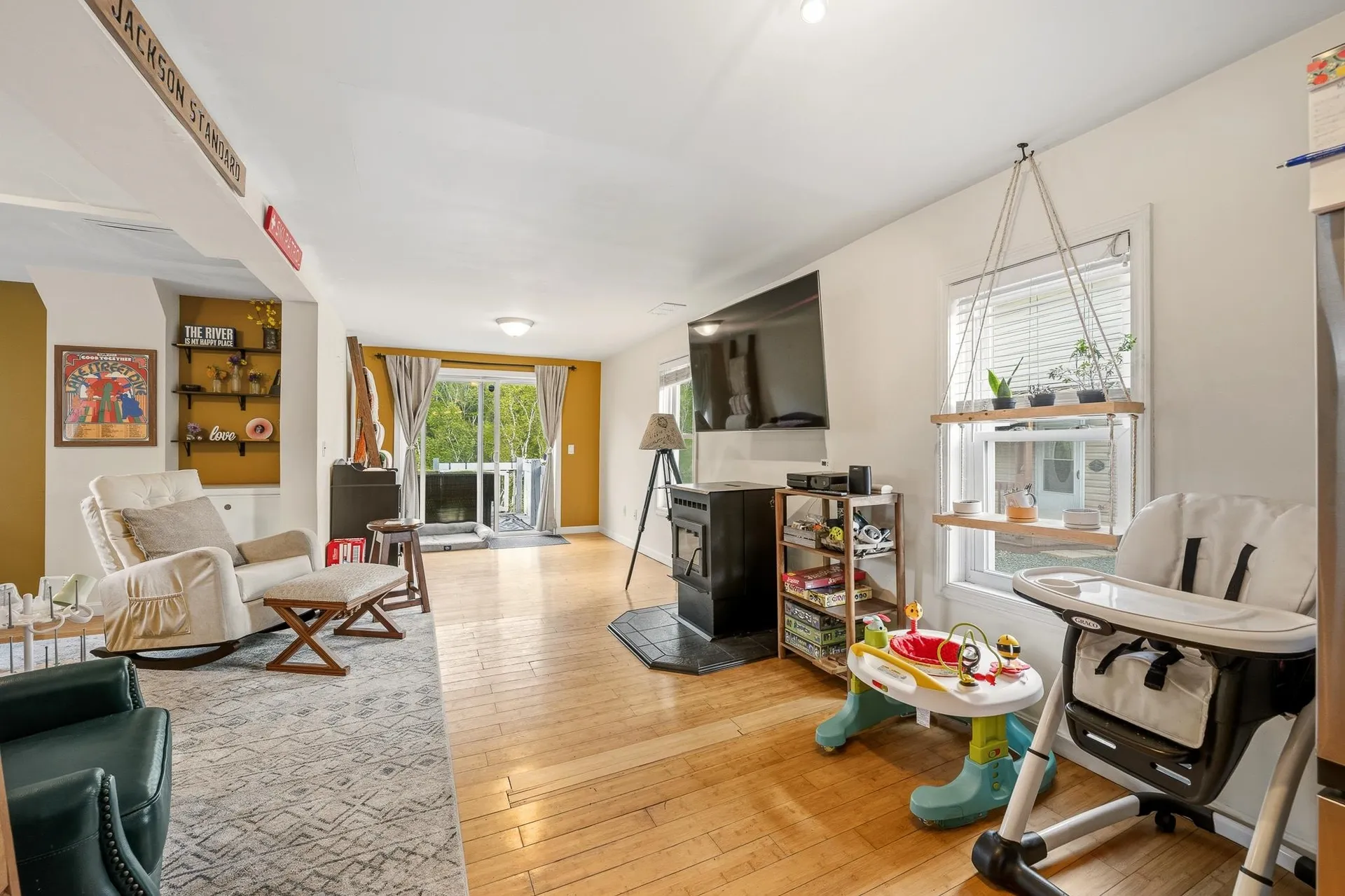 10 River Street Gorham NH 03581