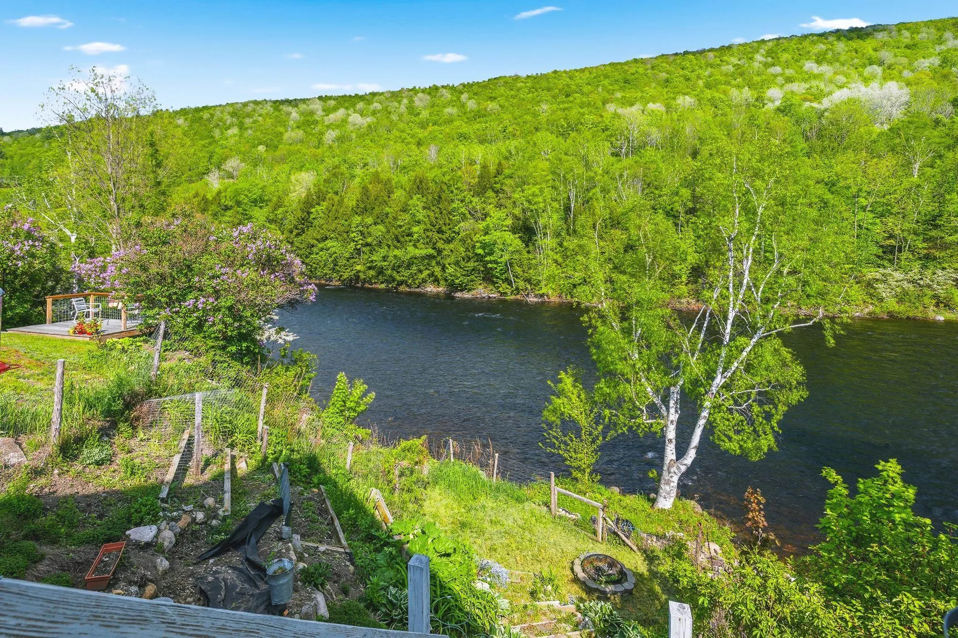 10 River Street Gorham NH 03581
