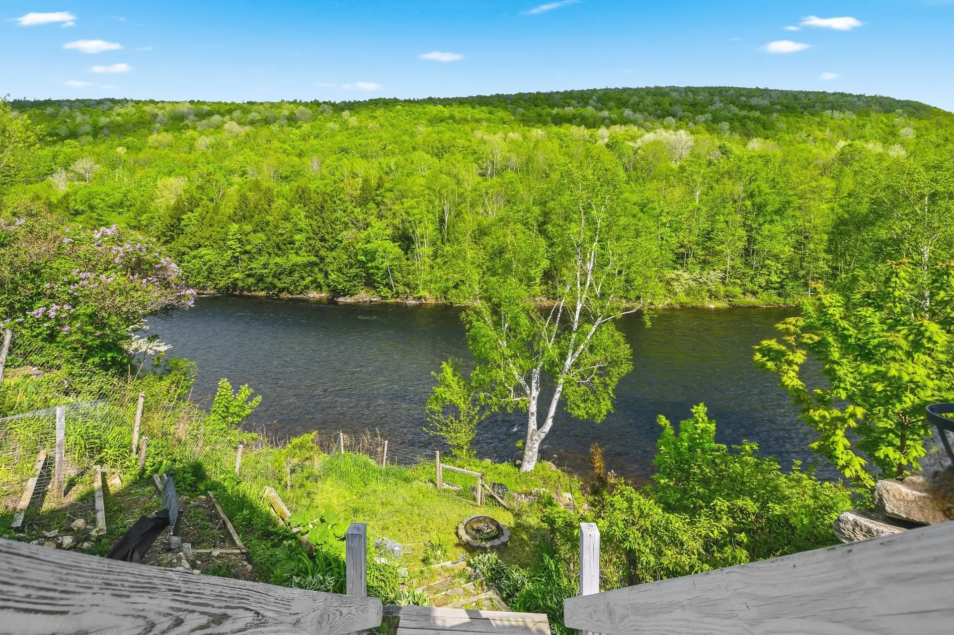 10 River Street Gorham NH 03581