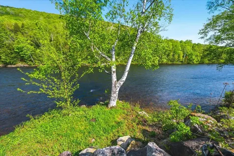 10 River Street Gorham NH 03581