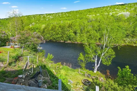 10 River Street Gorham NH 03581
