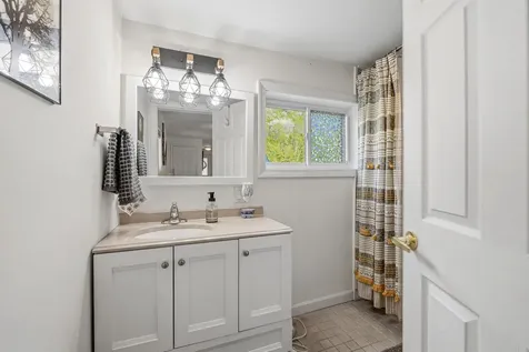 10 River Street Gorham NH 03581
