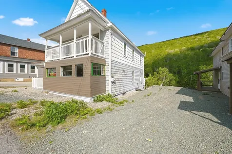 10 River Street Gorham NH 03581