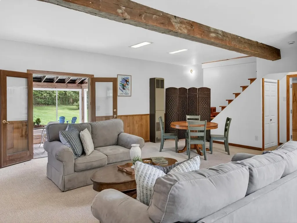 1376 Wes White Hill Richmond VT 05477