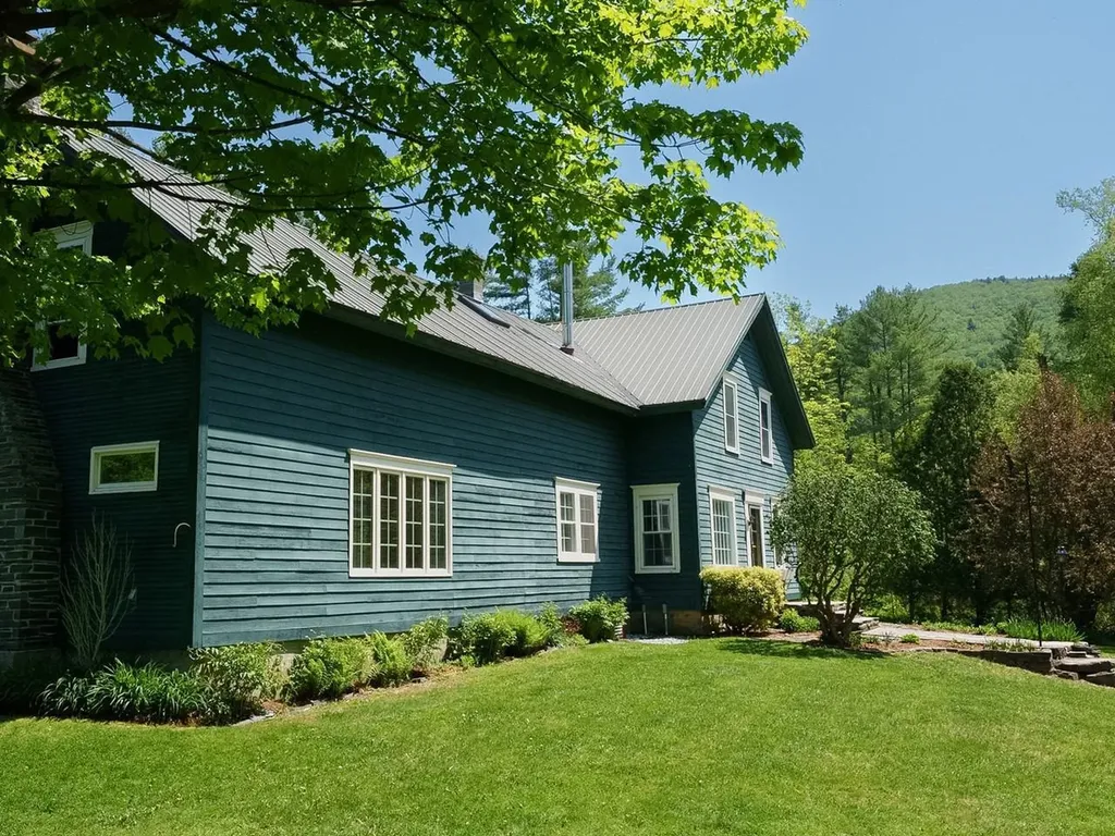 1376 Wes White Hill Richmond VT 05477