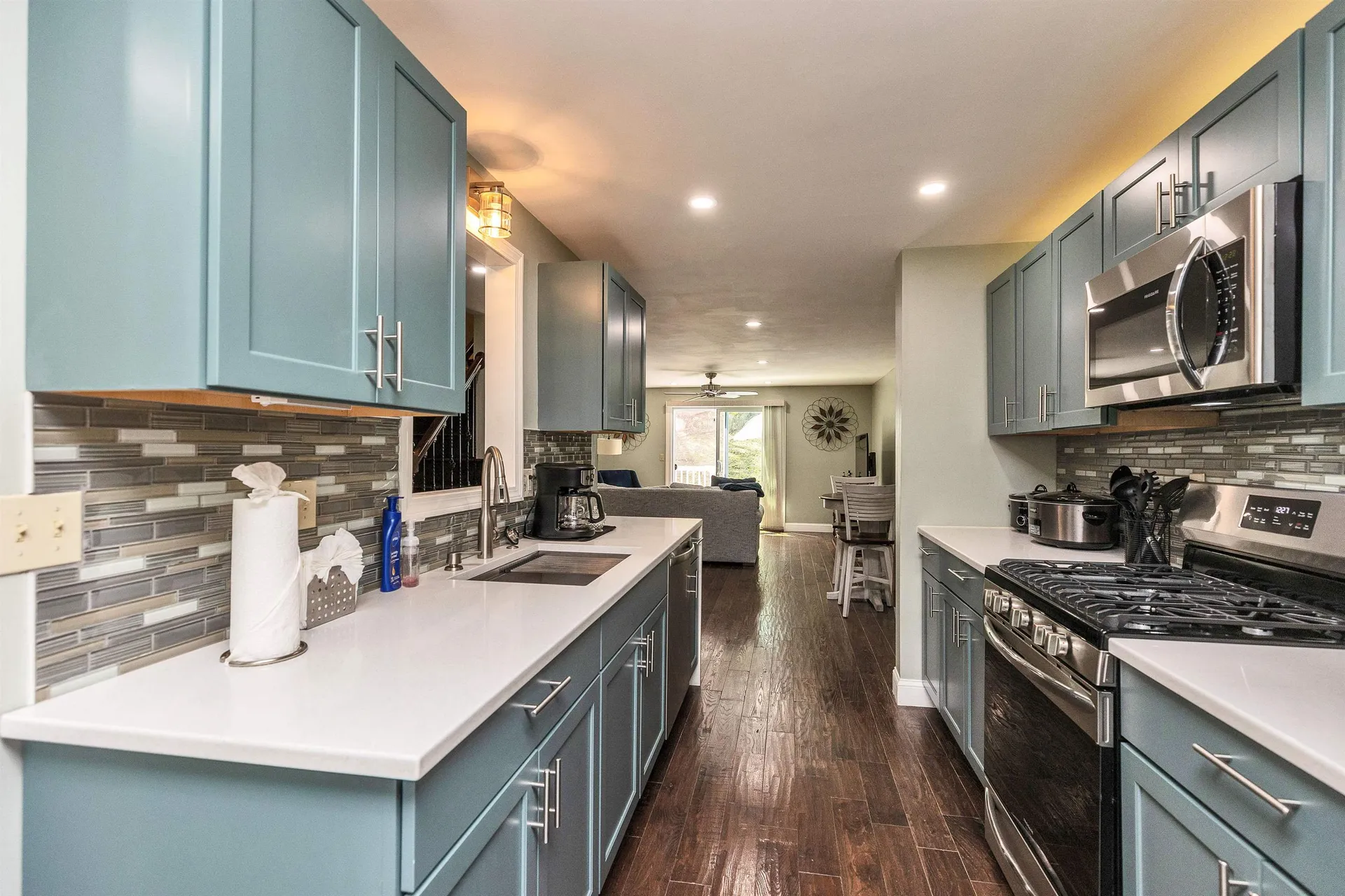 136 Fox Hollow Way Manchester NH 03104