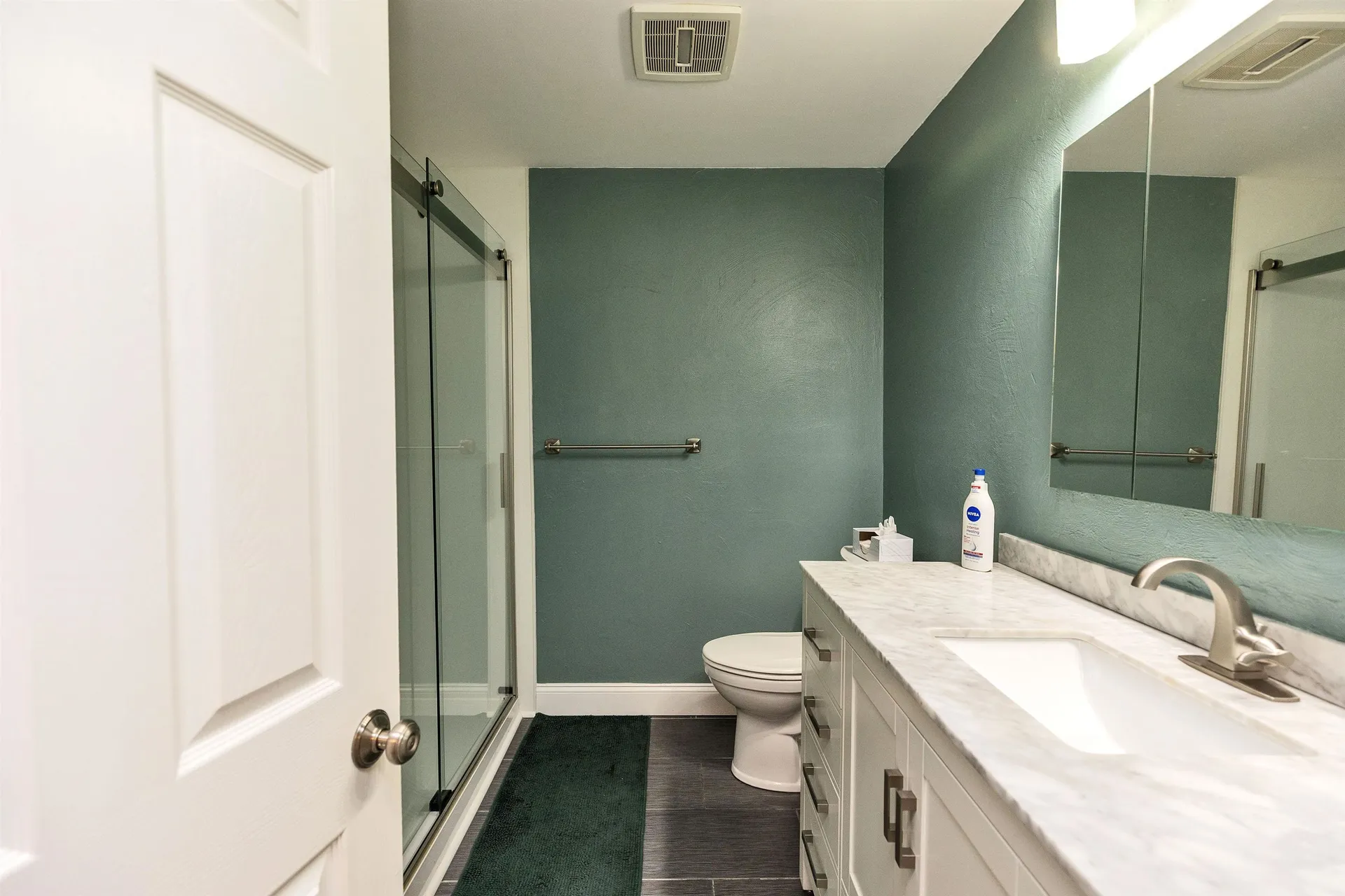 136 Fox Hollow Way Manchester NH 03104