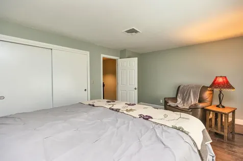 136 Fox Hollow Way Manchester NH 03104