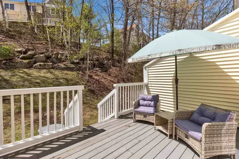 136 Fox Hollow Way Manchester NH 03104