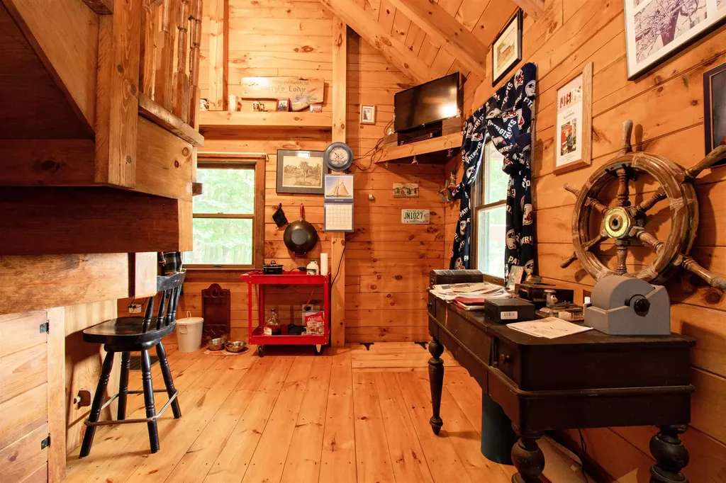1201 Shadow Lake Road Waterford VT 05819