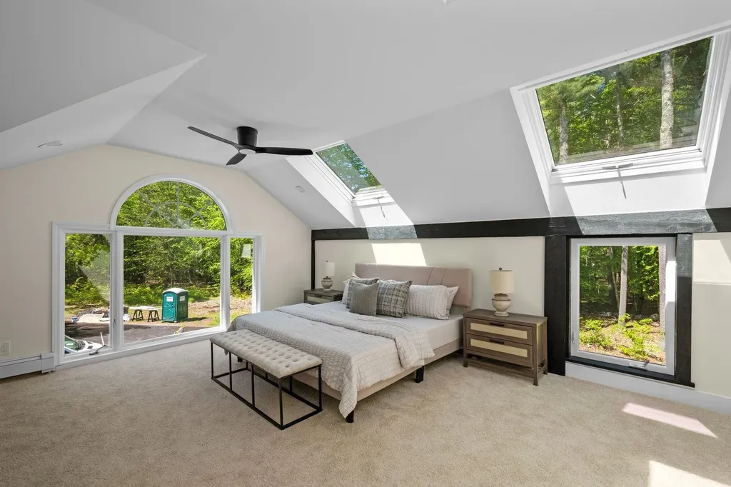 20 Hawkewood Road Sandown NH 03873
