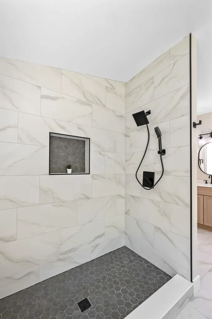 20 Hawkewood Road Sandown NH 03873