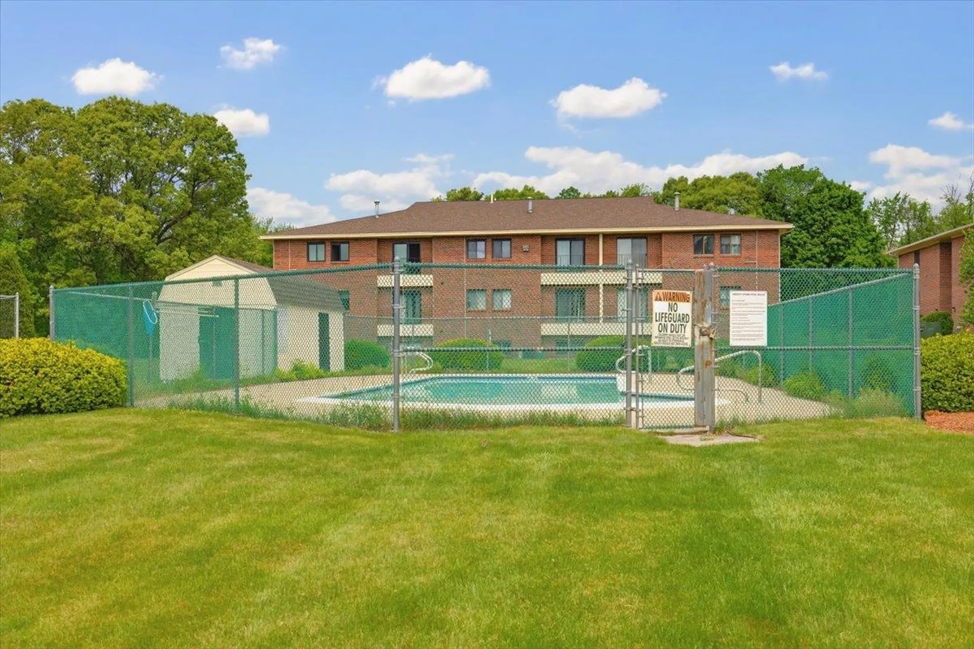 525 Abbott Farm Lane Hudson NH 03051