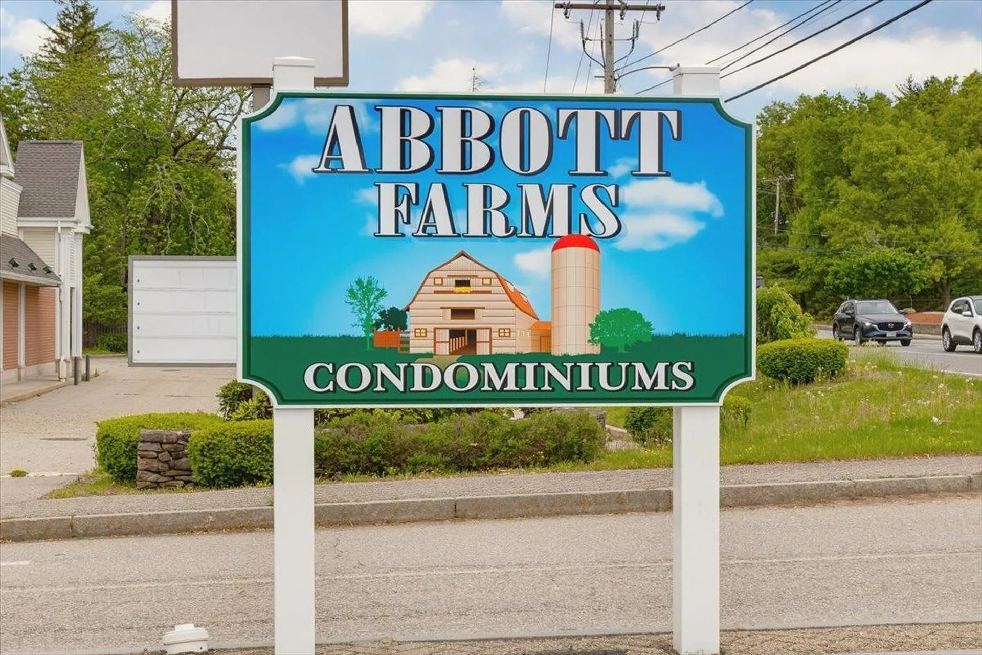 525 Abbott Farm Lane Hudson NH 03051