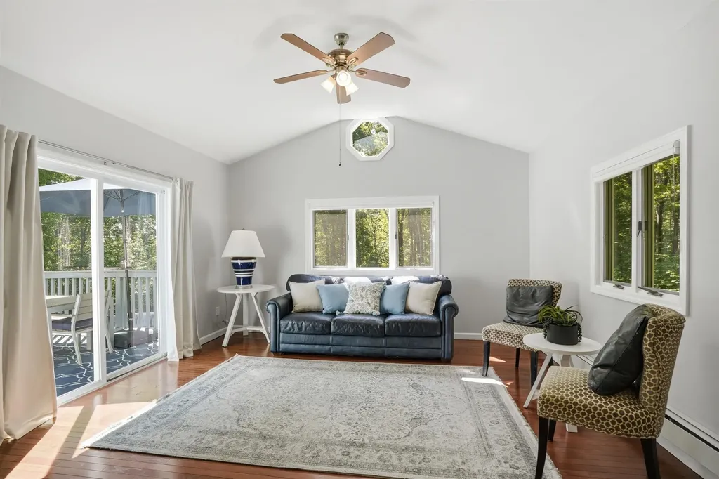 5 Dattilo Road Derry NH 03038