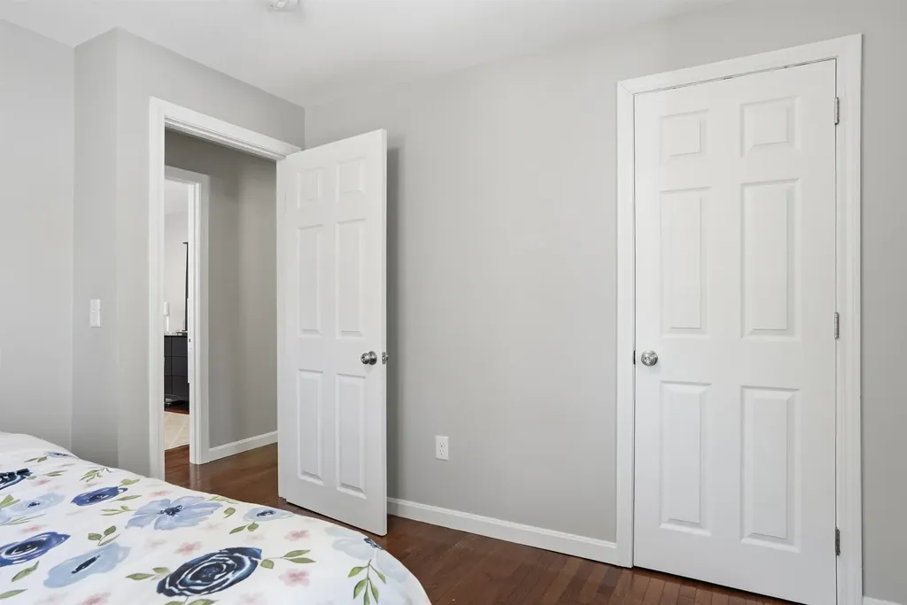 5 Dattilo Road Derry NH 03038