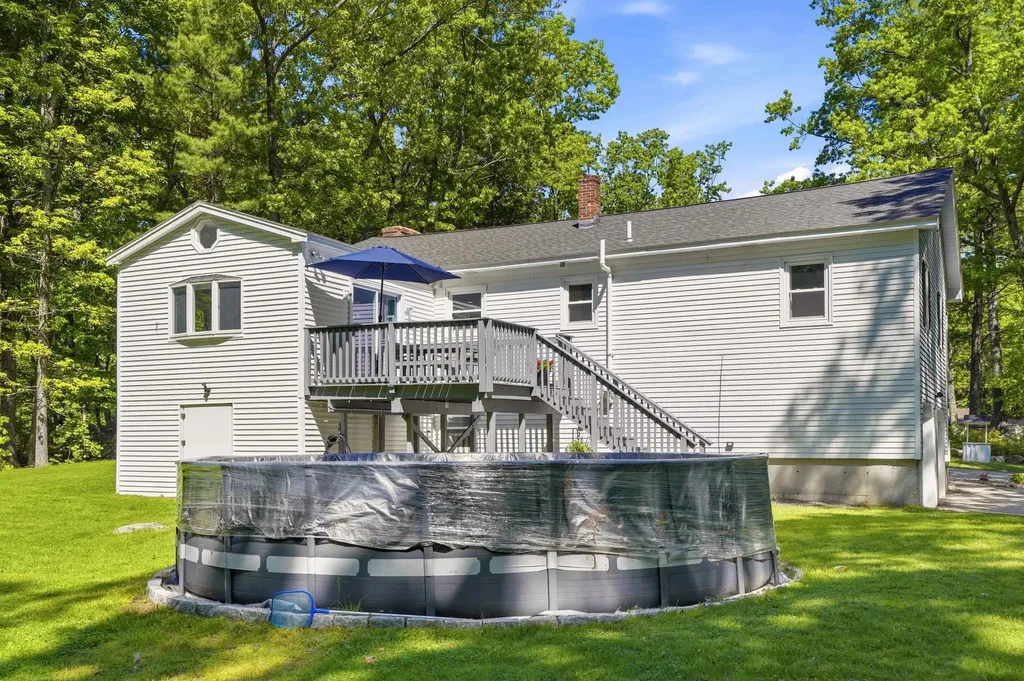 5 Dattilo Road Derry NH 03038