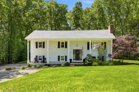 5 Dattilo Road Derry NH 03038