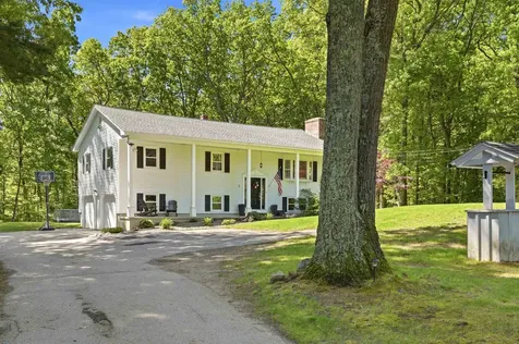 5 Dattilo Road Derry NH 03038