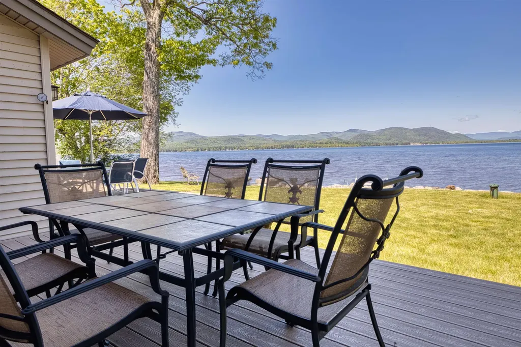 44 Long Sands Road Ossipee NH 03814