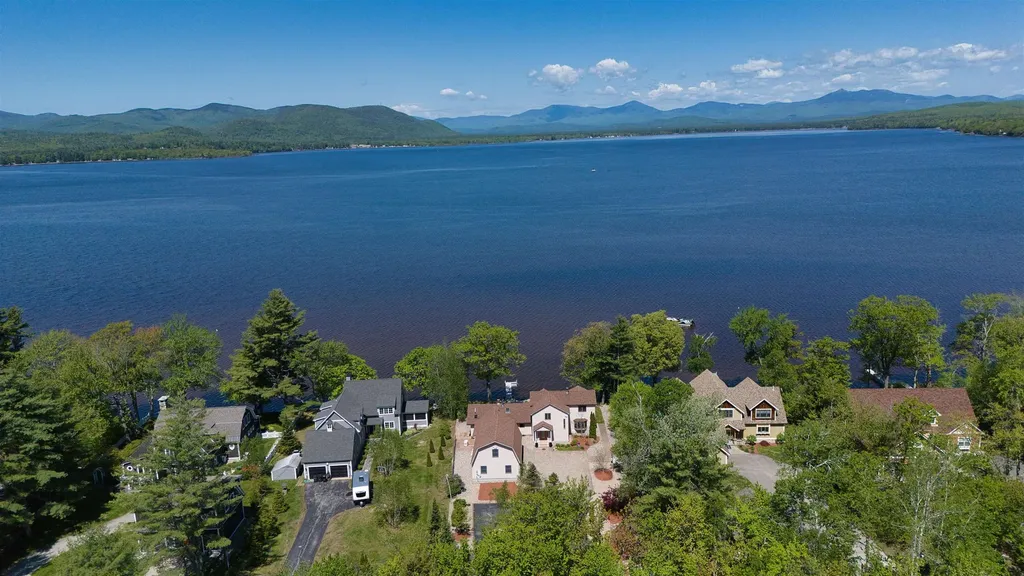 44 Long Sands Road Ossipee NH 03814