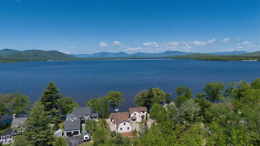 44 Long Sands Road Ossipee NH 03814
