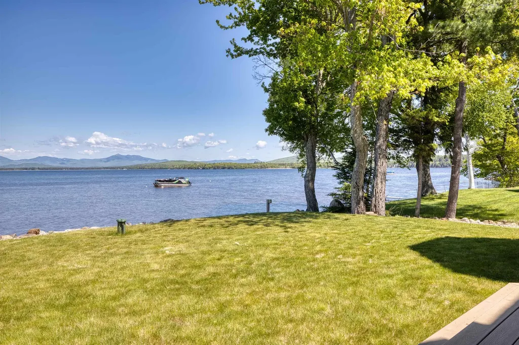44 Long Sands Road Ossipee NH 03814