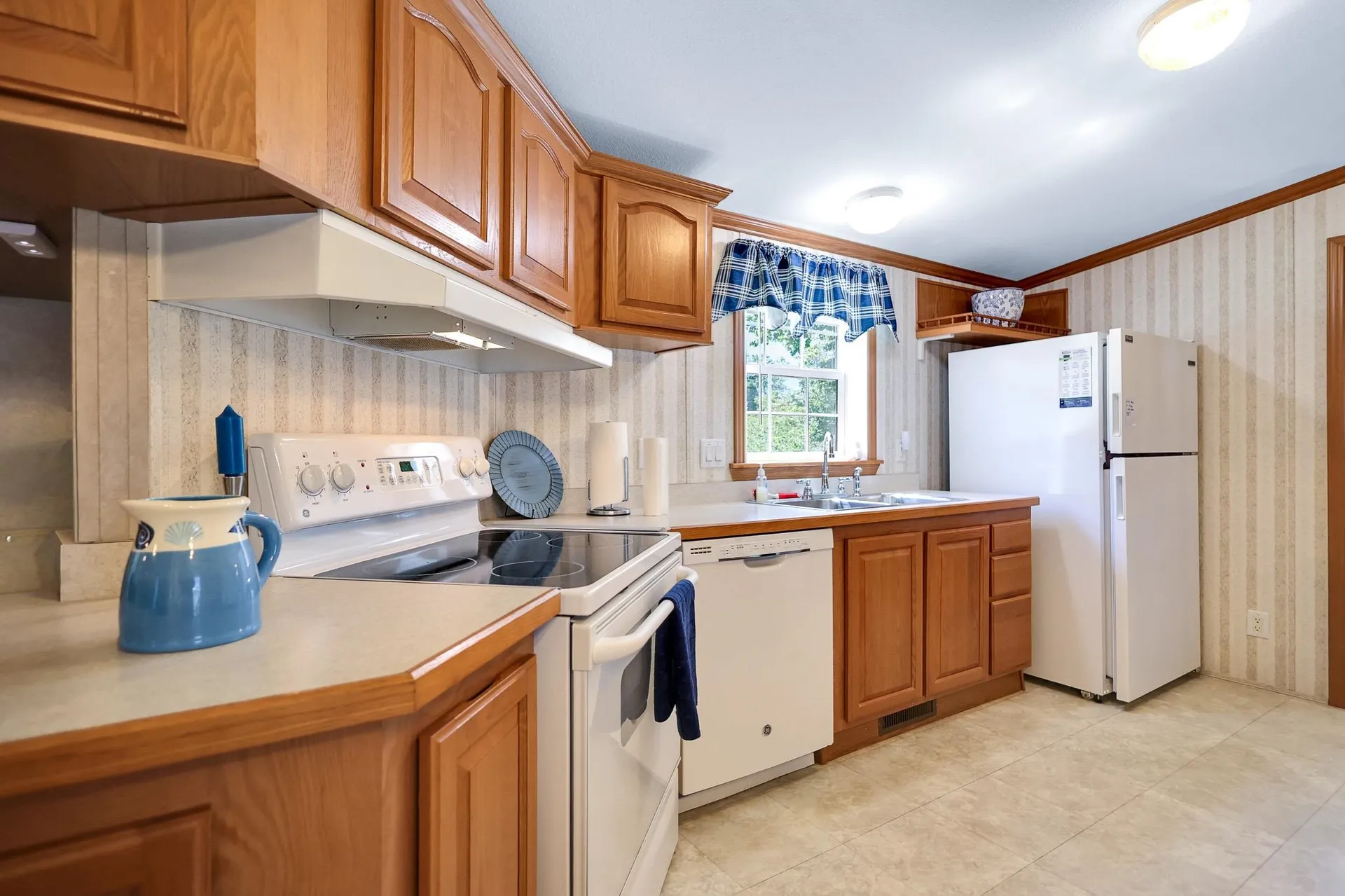 77 Hagop Road Salem NH 03079