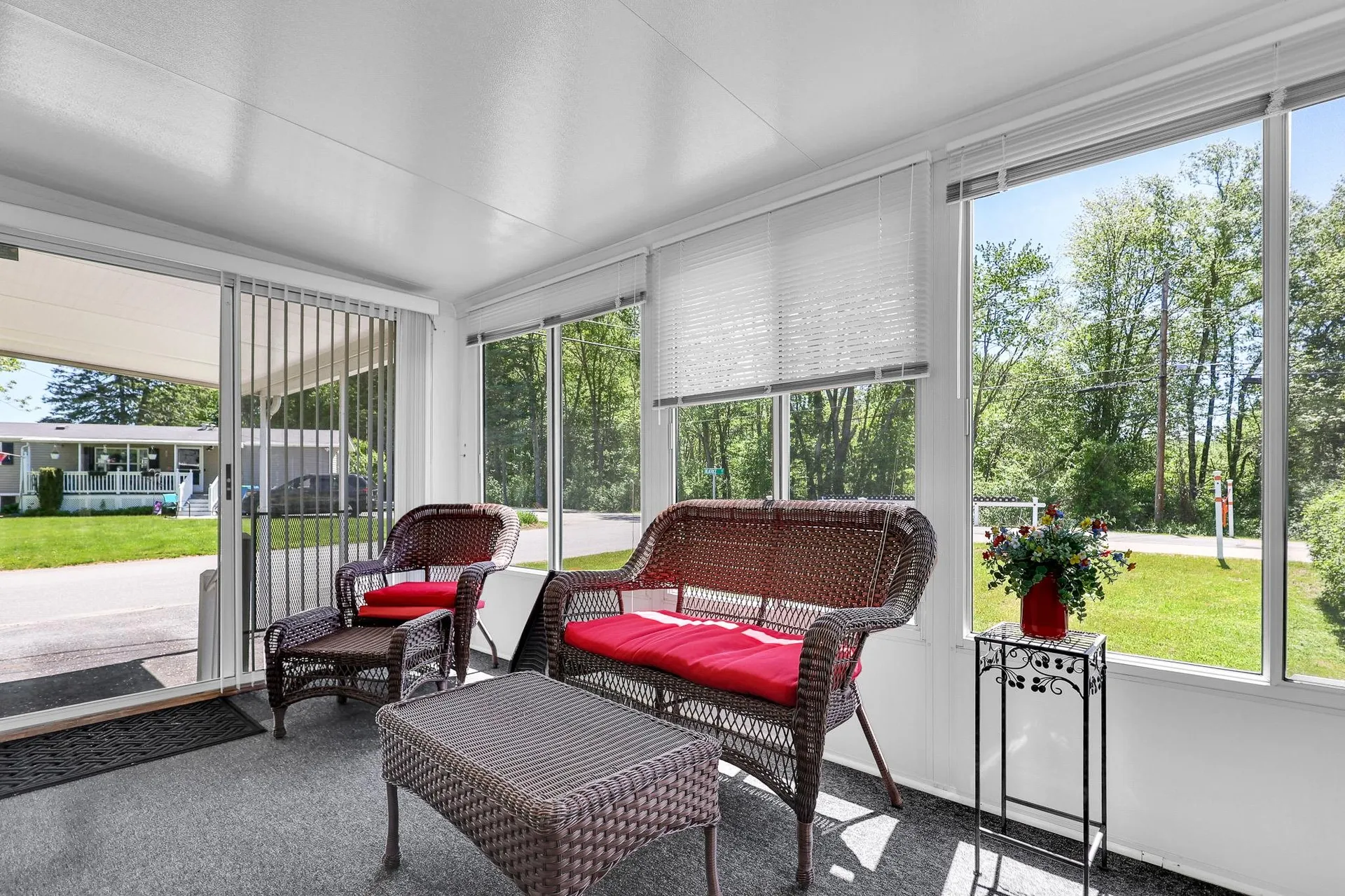 77 Hagop Road Salem NH 03079
