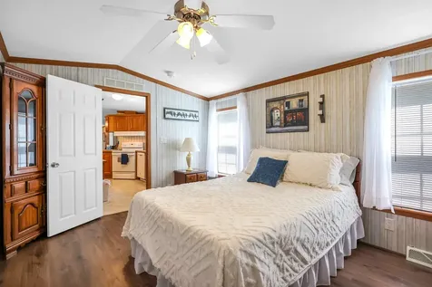 77 Hagop Road Salem NH 03079