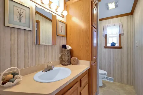 77 Hagop Road Salem NH 03079