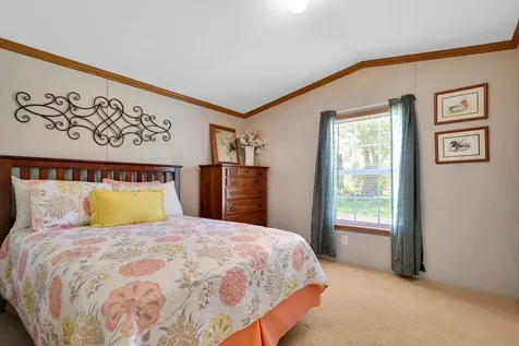 77 Hagop Road Salem NH 03079