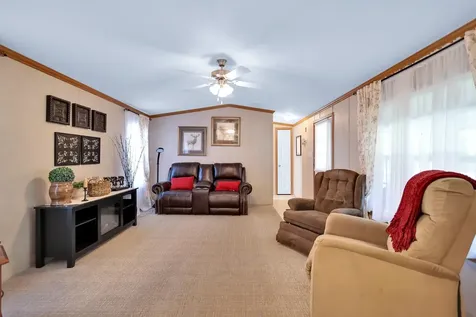 77 Hagop Road Salem NH 03079