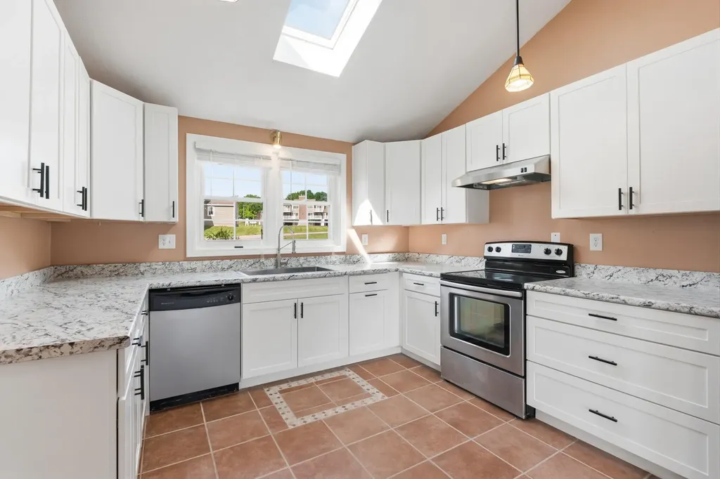 7 Meadow Drive North Berwick ME 03906