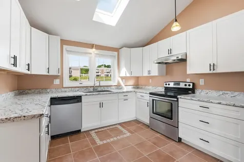 7 Meadow Drive North Berwick ME 03906