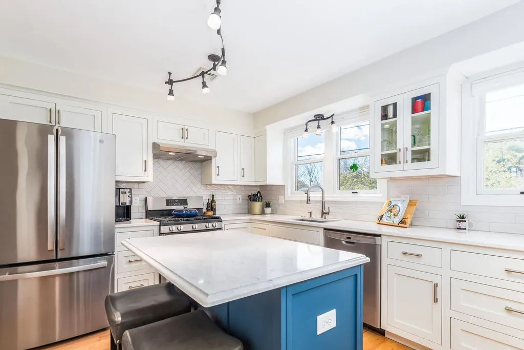 24 Staysail Way Portsmouth NH 03801