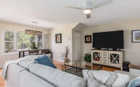 24 Staysail Way Portsmouth NH 03801