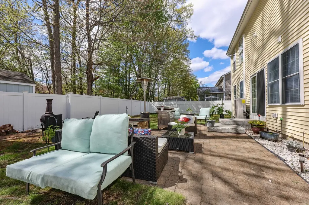 237 Stanton Street Manchester NH 03103