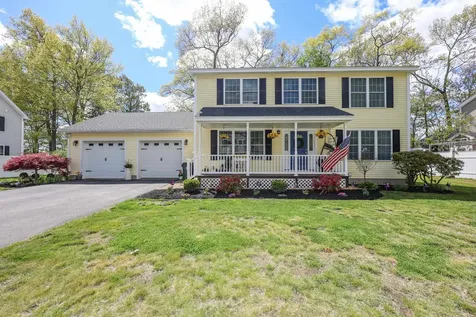 237 Stanton Street Manchester NH 03103