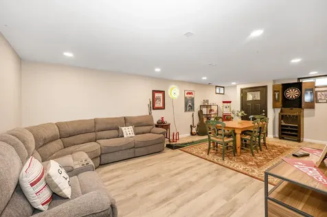 237 Stanton Street Manchester NH 03103