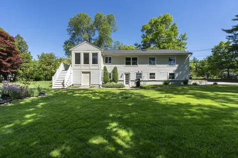 1 Cindy Avenue Salem NH 03079