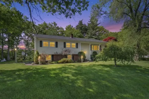 1 Cindy Avenue Salem NH 03079