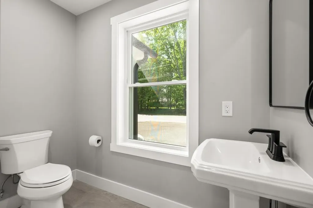 113 South Road Kensington NH 03833