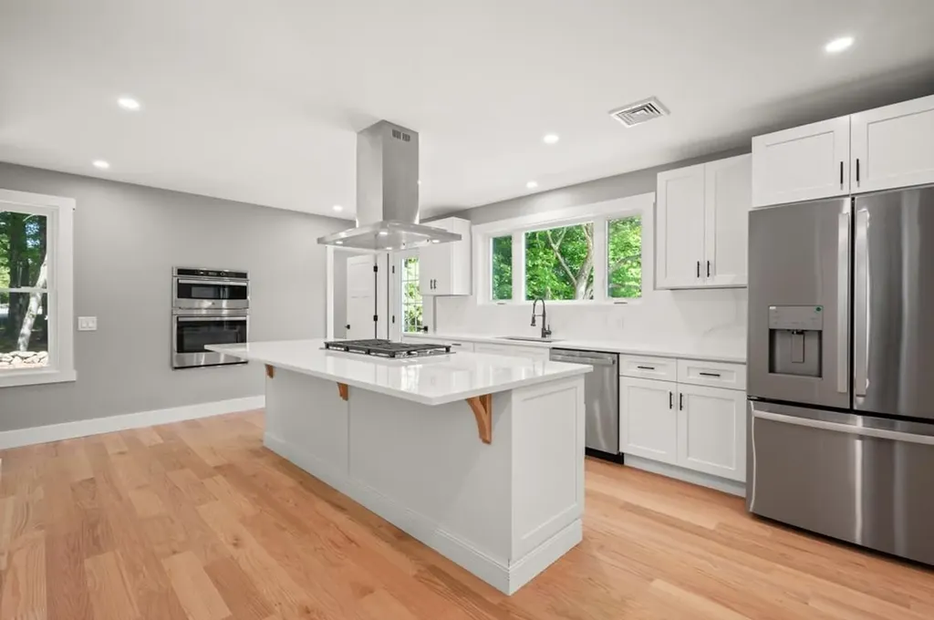 113 South Road Kensington NH 03833