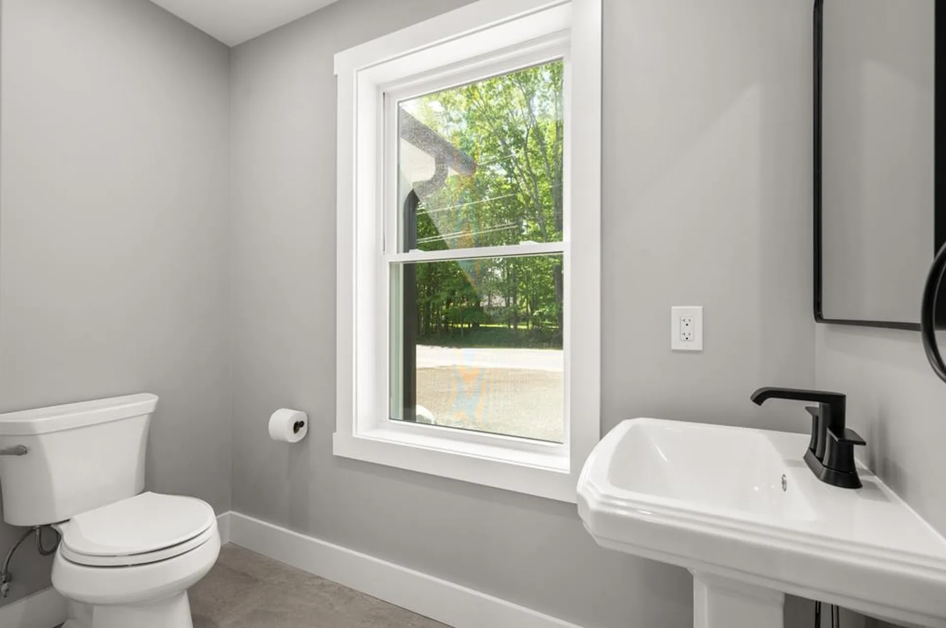 113 South Road Kensington NH 03833