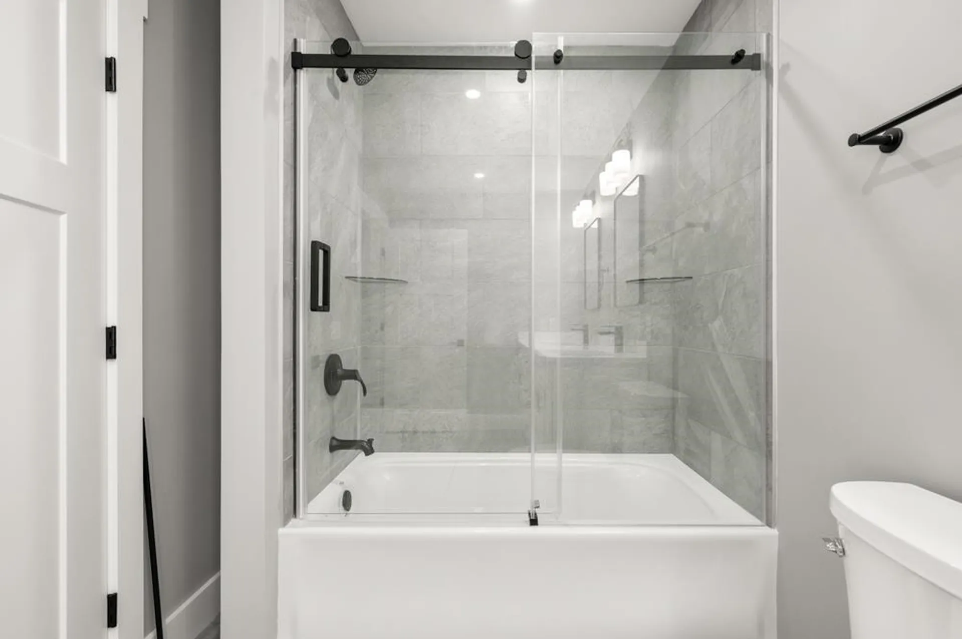 113 South Road Kensington NH 03833