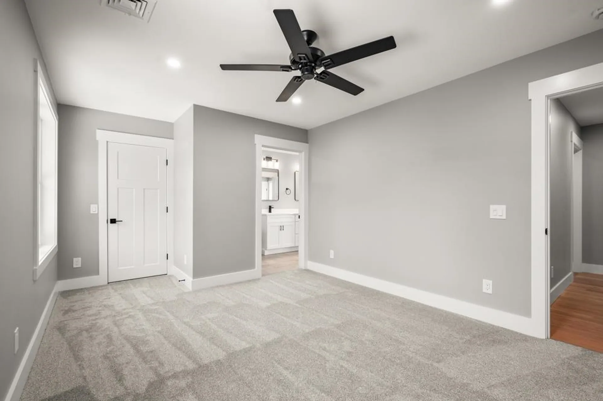 113 South Road Kensington NH 03833