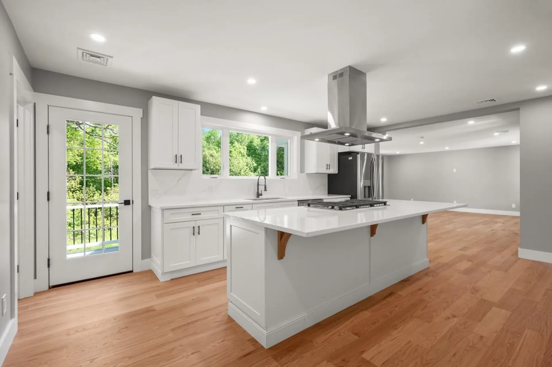 113 South Road Kensington NH 03833