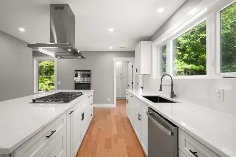 113 South Road Kensington NH 03833