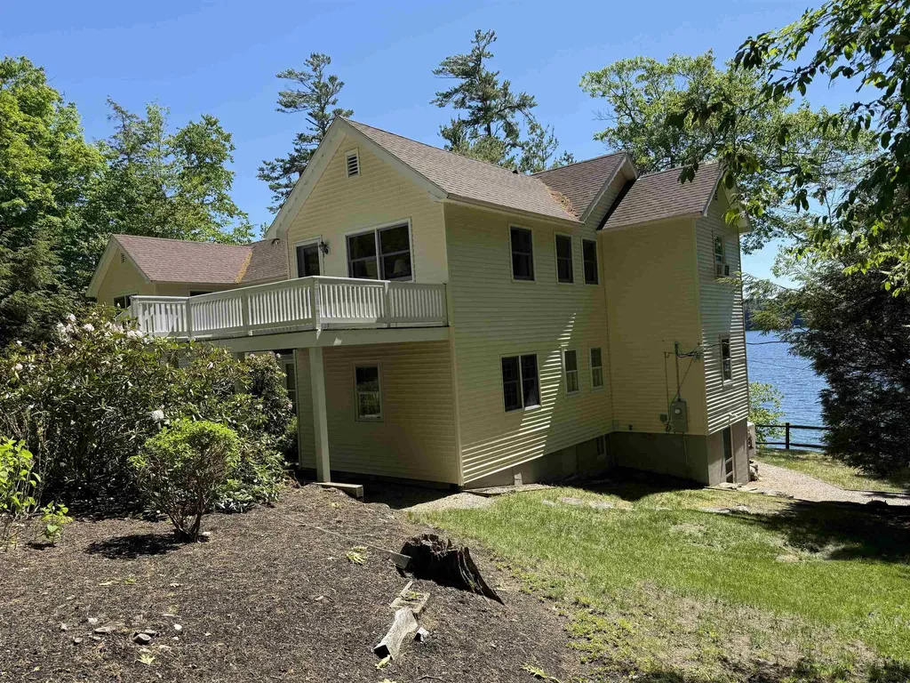 74 Keewaydin Road Wolfeboro NH 03894